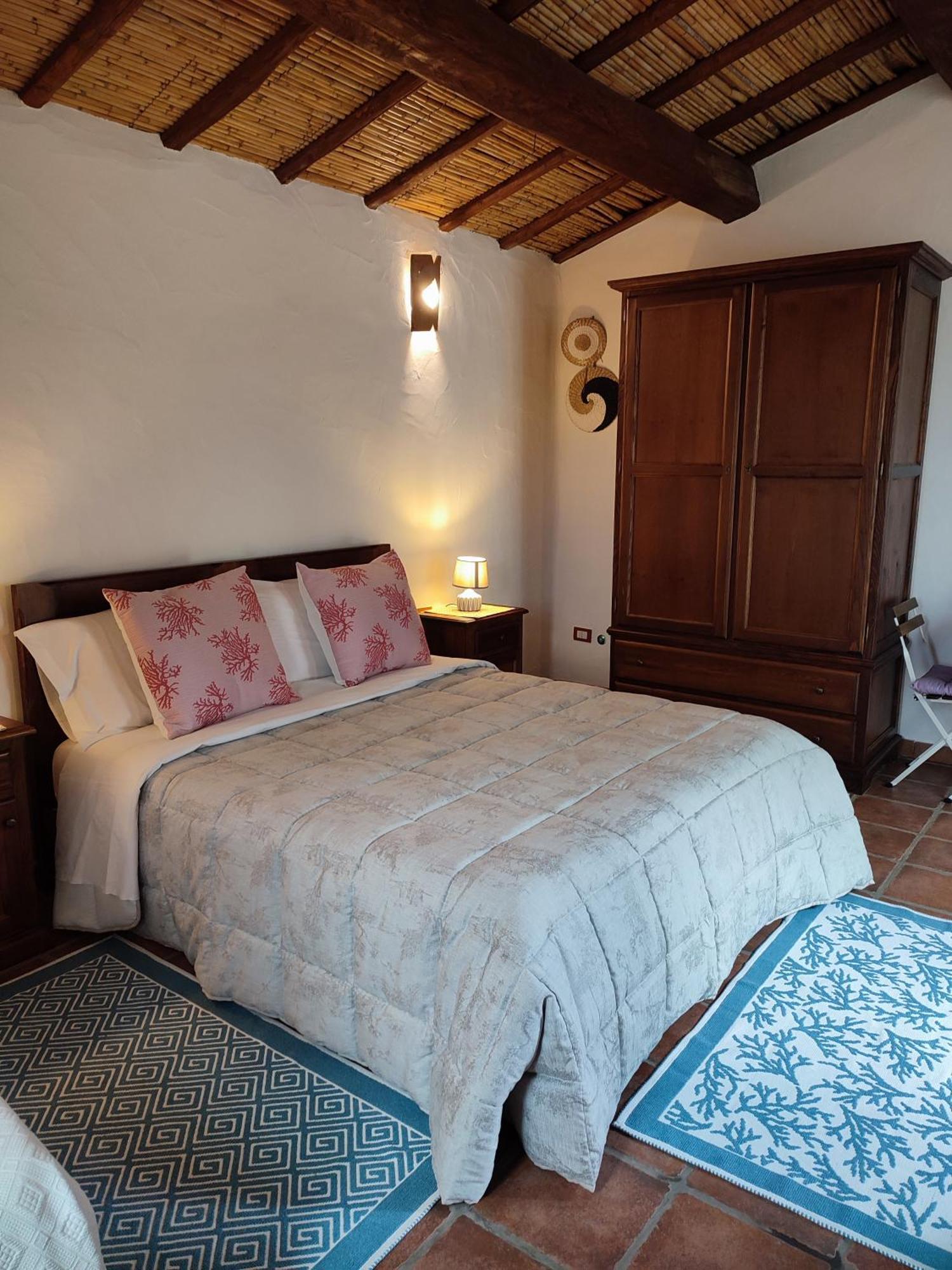 Cugnana Verde Stazzu Barecca B&B מראה חיצוני תמונה